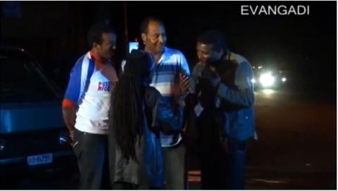 Enten Yenoral - Embarrassing Scene From Hewan Endewaza Film