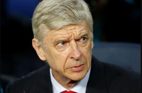 Arsene Wenger signs new two-year contract